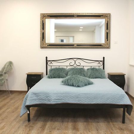 שיבניק Maja Apartment מראה חיצוני תמונה